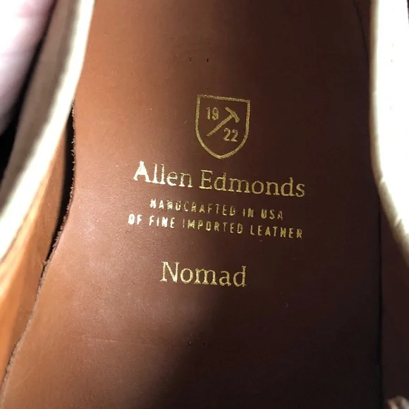 Allen Edmonds Nomad tan suede lace up shoe size 11 - Picture 4 of 6